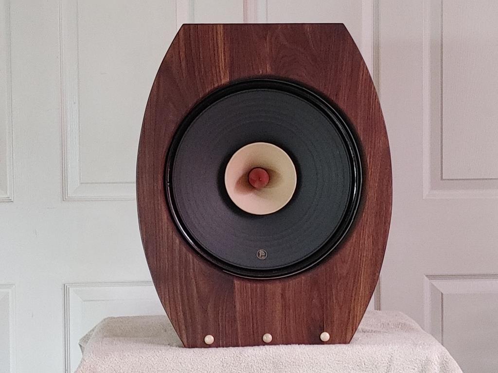 Lii 15 Plus walnut